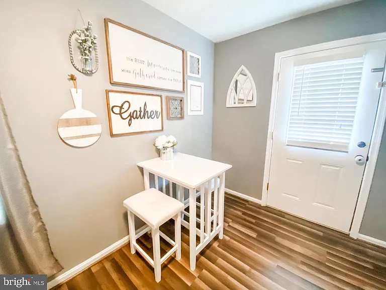 Dining area off of kitchen