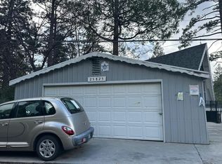 25825 Cassler Dr, Idyllwild, CA 92549