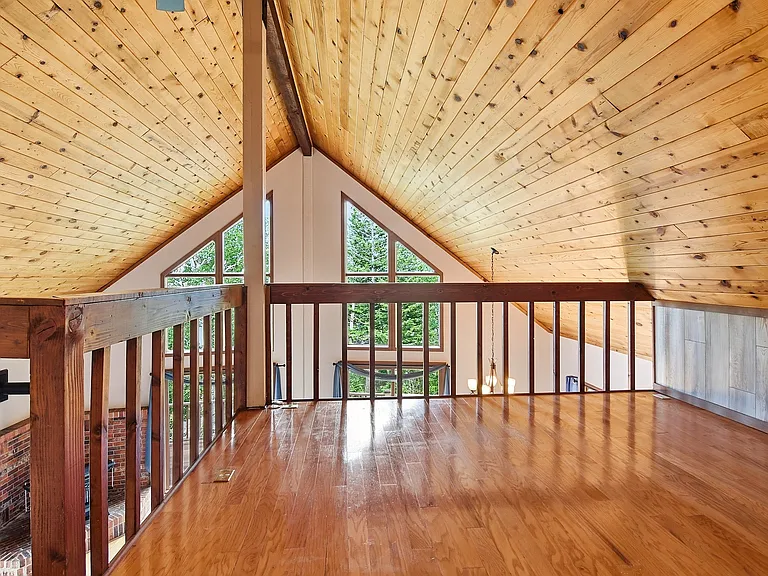 10228 Christopher Dr — Photo 12