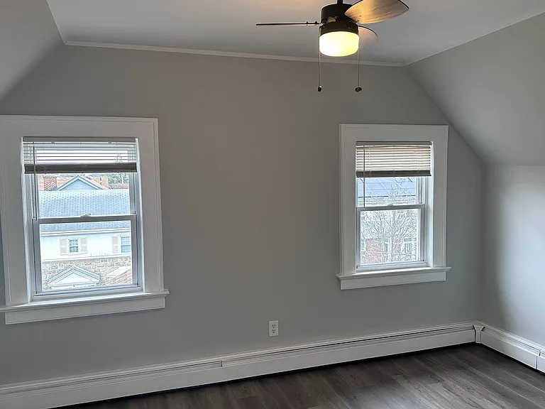 15 Malone Ave #3 — Photo 2