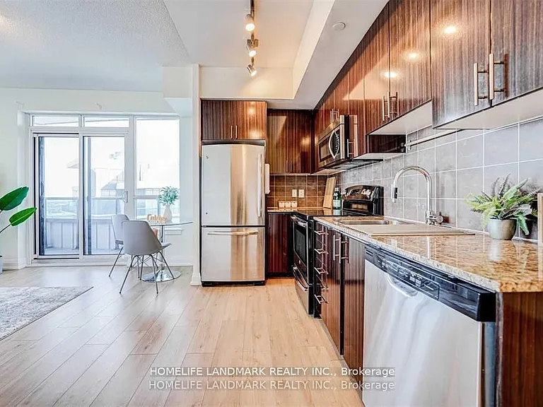 7171 Yonge St #2701 — Photo 7