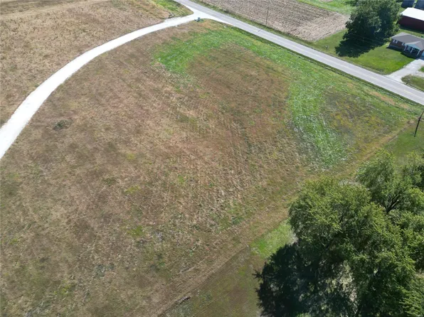 26111 Merlot Ct, Wright City, MO 63390