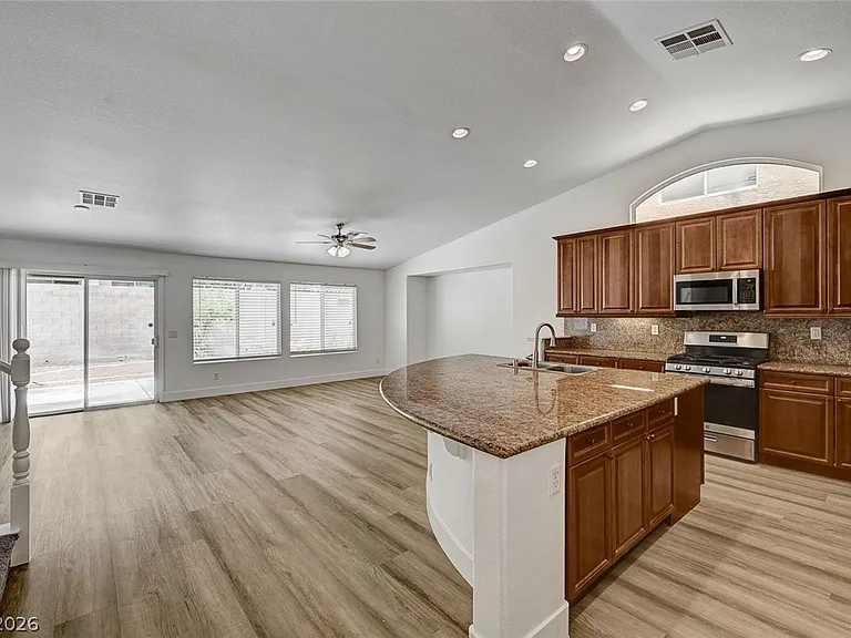 9226 Horseshoe Basin Ave #0 — Photo 2