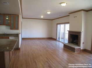 2927 N Halsted St #2, Chicago, IL 60657