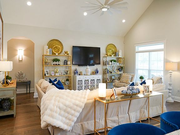 3rd image of 3016 Houser Way