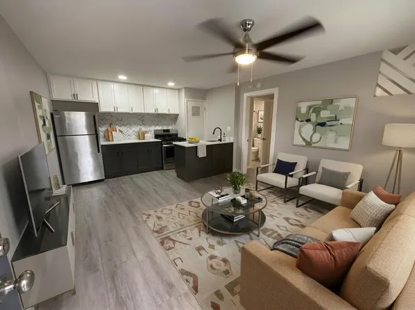 700 1/2 Hearn St #209, Austin, TX 78703