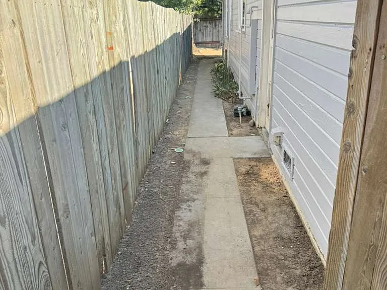 601 Russell Blvd — Photo 18