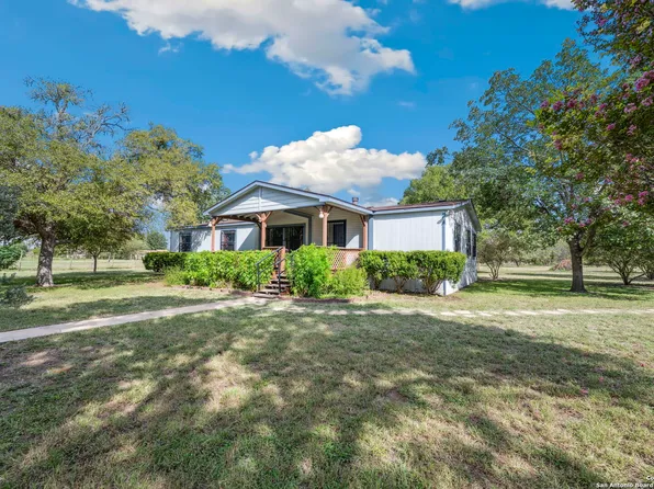 170 COUNTY ROAD 474, Castroville, TX 78009