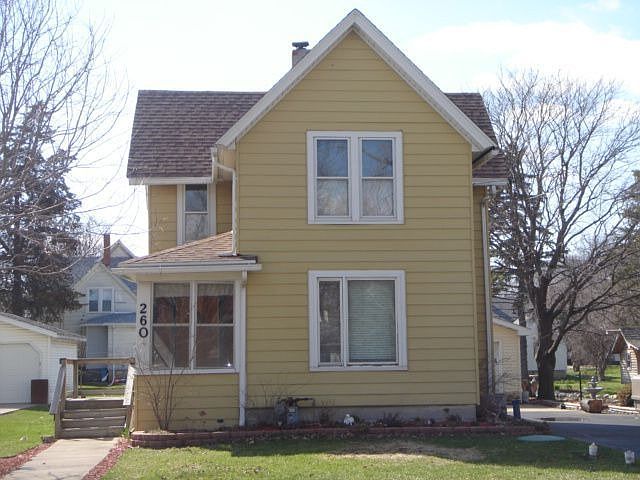 Nicely Located Home in Small Community
