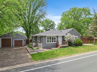 107 Hallam Ave S, Mahtomedi, MN 55115
