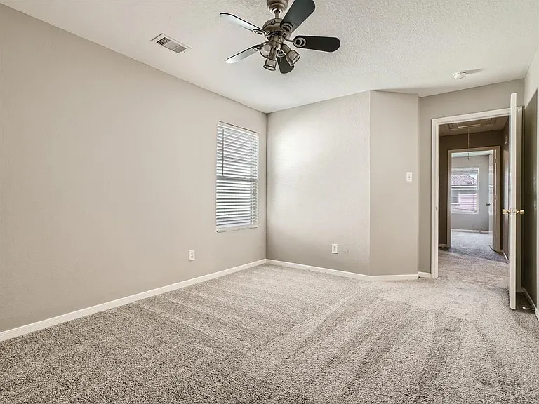 11010 Walkup Way — Photo 19