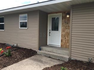 1017 17th St N, Moorhead, MN 56560
