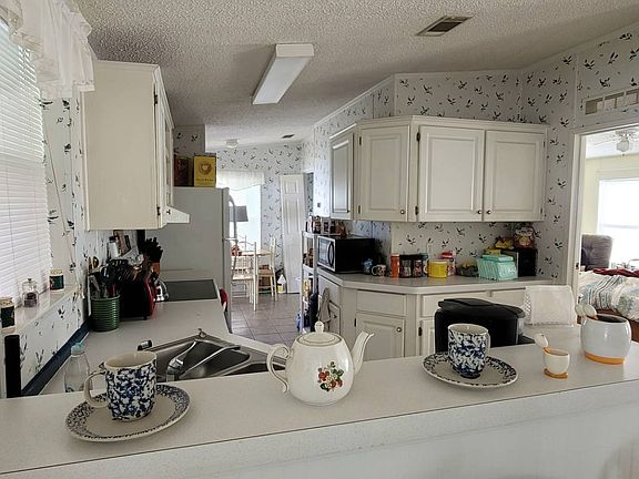 5th image of 14209 El Pico St