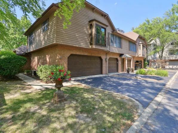 905 Cheshire Dr, Champaign, IL 61821