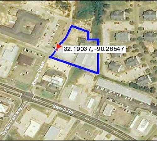 1st image of 20 Willow Creek Ln