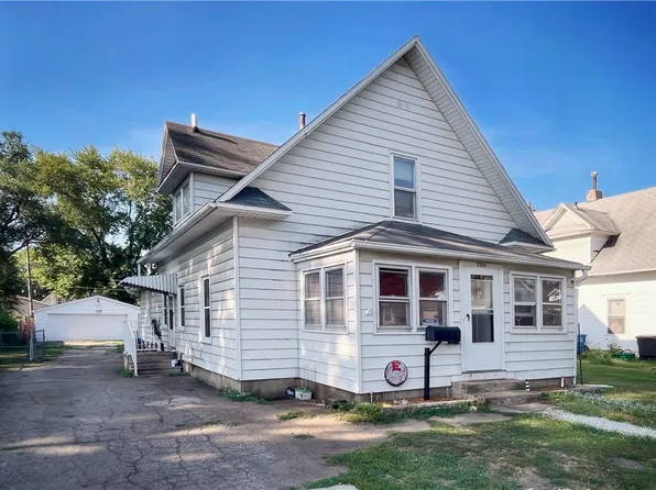 2335 E Walnut St, Des Moines, IA 50317