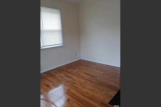 69 Rugby Dr — Photo 4