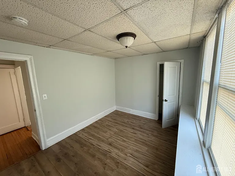 155 Livingston Ave — Photo 5