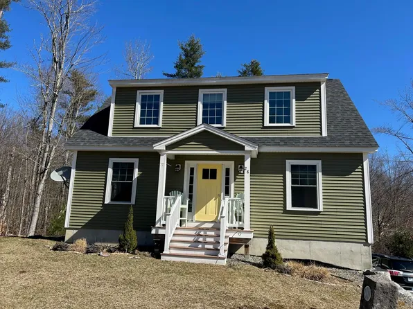 28 Village Place Drive, Barrington, NH 03825