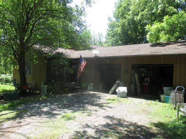 3560 Silvernail Rd, Bloomfield, NY 14469