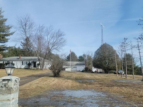 2nd image of 186 Carpenter Rd