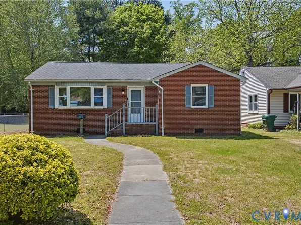 407 Henry St, Suffolk, VA 23434