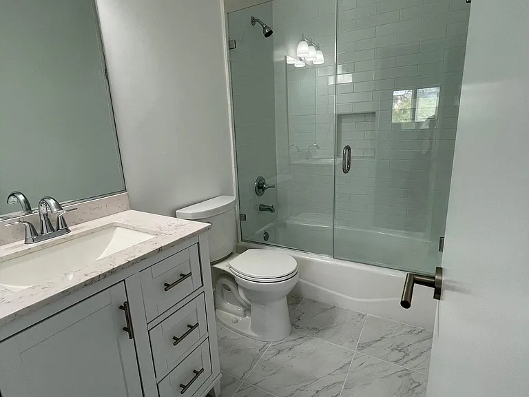 3115 Ivy St #7 — Photo 4