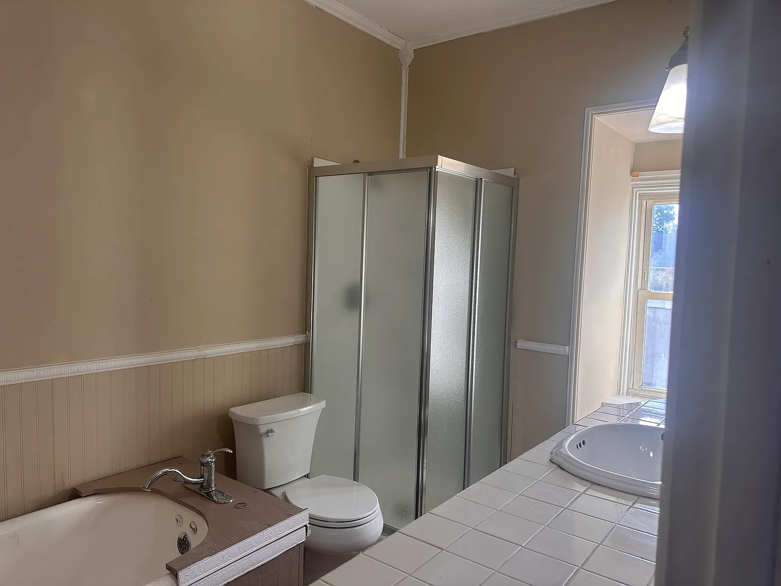2 bed, $1,350 — Photo 2