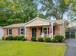 102 Middlesex Dr, Charlottesville, VA 22901