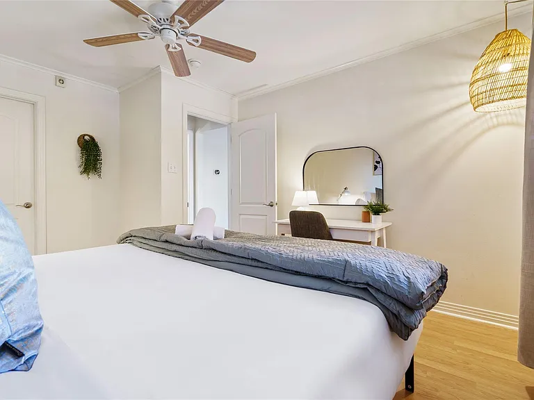 1422 Collier St #214 — Photo 17