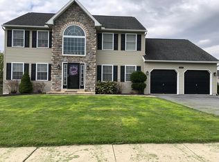 551 W Reeser St, Leesport, PA 19533