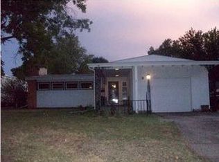 5421 E Lambsdale Dr, Wichita, KS 67208