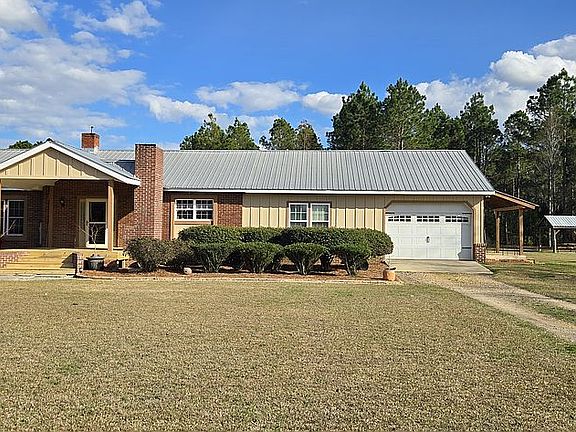 2nd image of 480 Green Rd