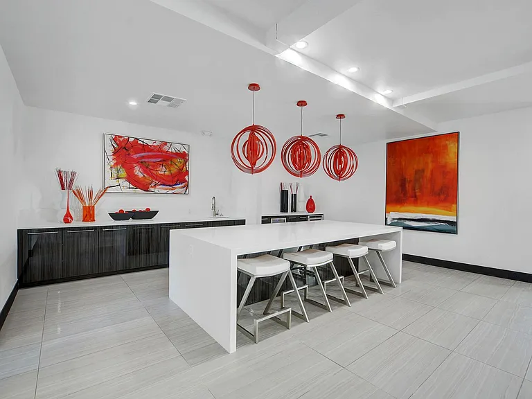 Evoq Apartment Homes — Photo 12