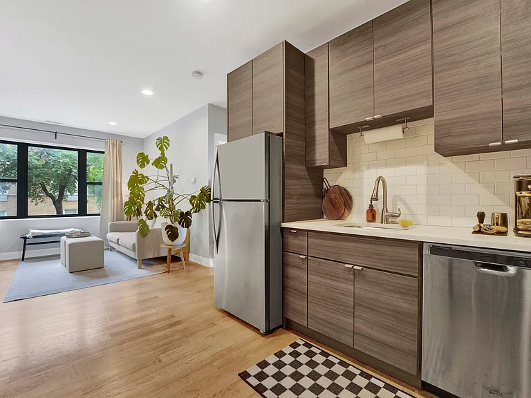3800 W Altgeld St #203 — Photo 7