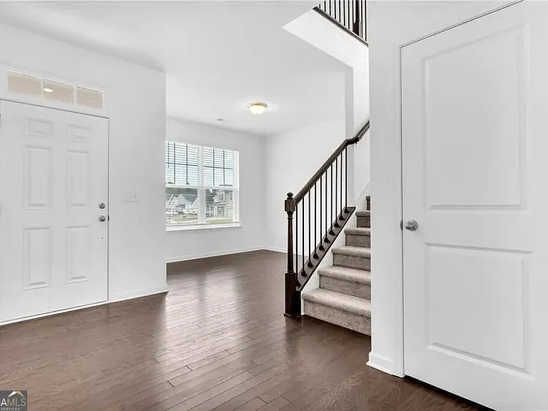 5930 Neisler Rd — Photo 7