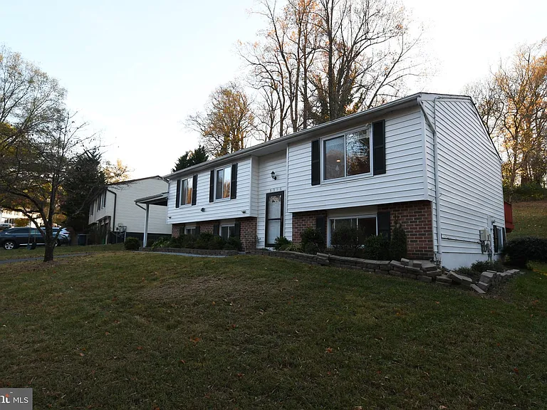 6516 Homestake Dr S — Photo 2