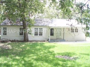 1804 Jackson St, Commerce, TX 75428