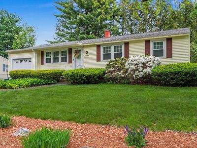 14 Upstone Drive, Nashua, NH, 03063