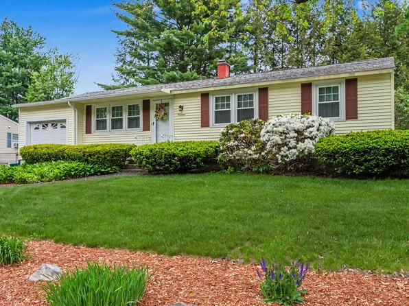 14 Upstone Drive, Nashua, NH 03063