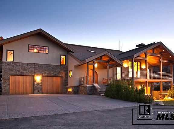 3rd image of 1124 Steamboat Blvd