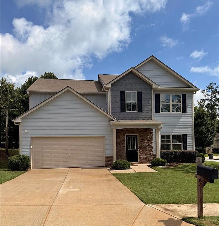 1st image of 44 Forrest Hills Dr