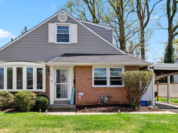 162 Sleighride Rd, Willow Grove, PA 19090