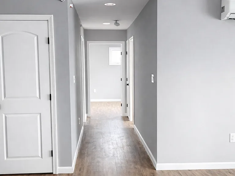 18 Luzerne Rd #Q — Photo 8