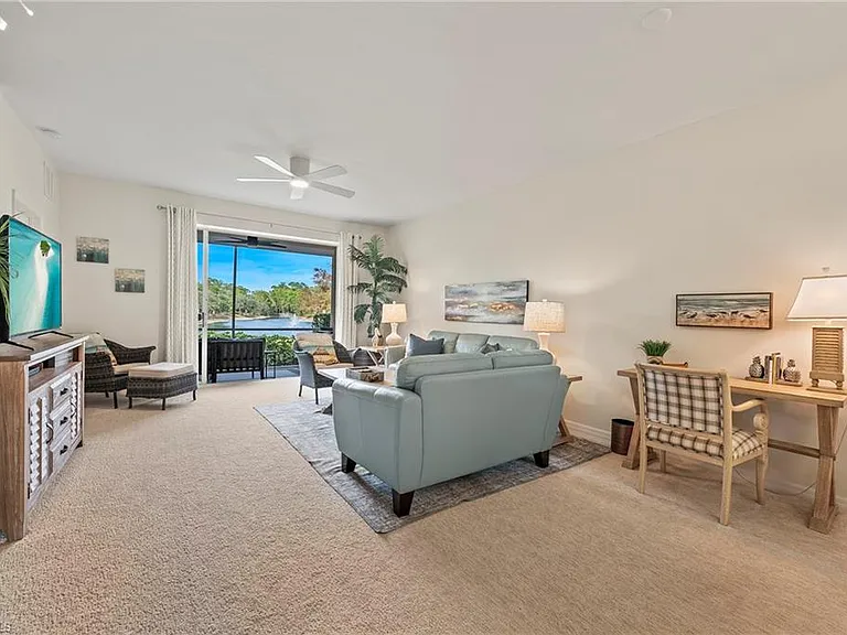465 Robin Hood Cir #101 — Photo 5