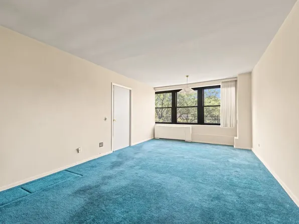 18-75 Corporal Kennedy Street image 11 of 27