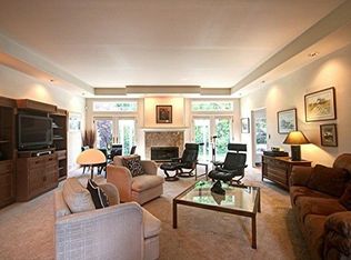 12718 Eagle Dr, Burlington, WA 98233