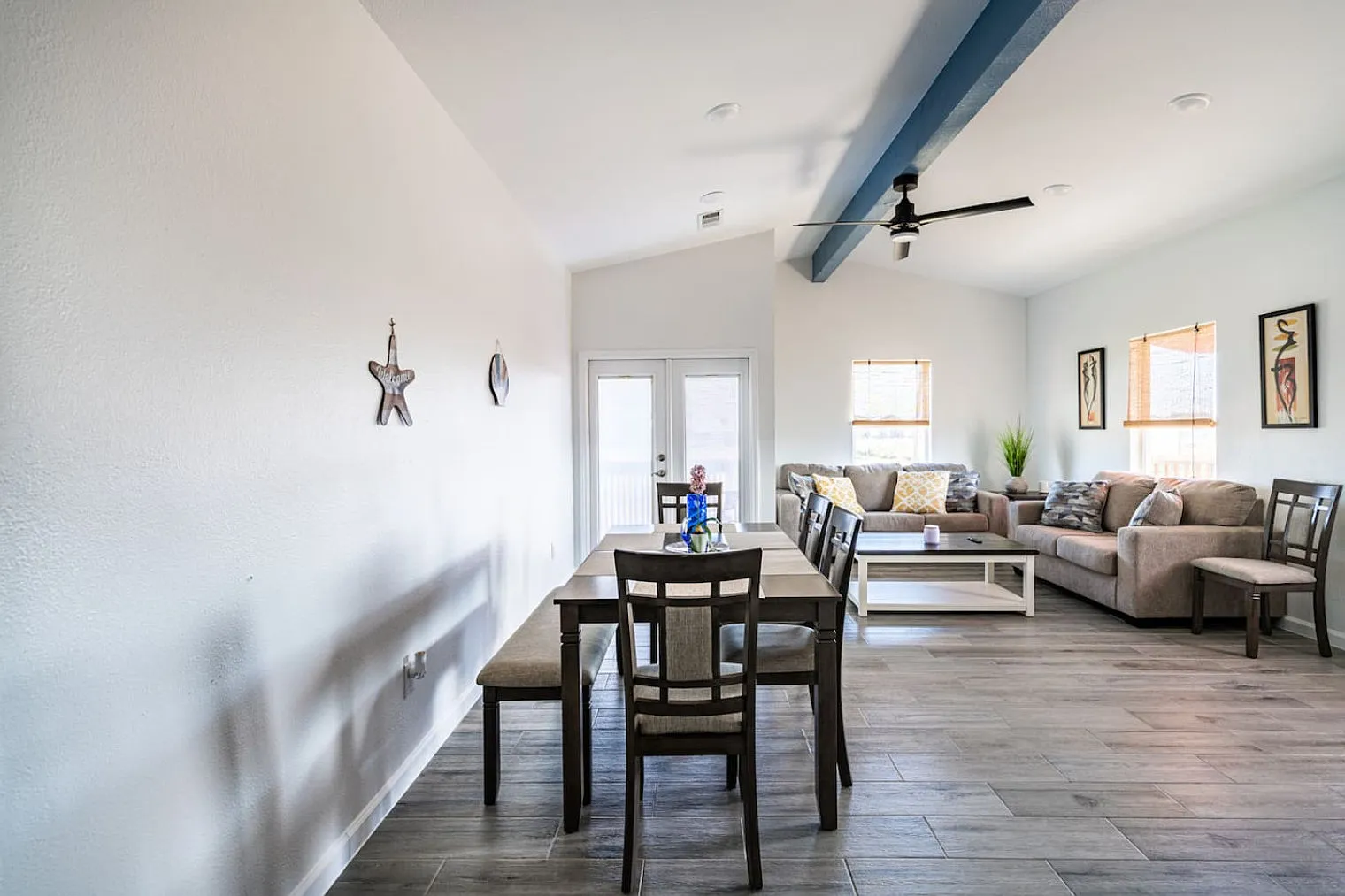 6 bed, 3.0 bath, 3143 sqft, $4,851 — Photo 3