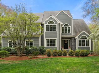 71 Sears Rd, Southborough, MA 01772