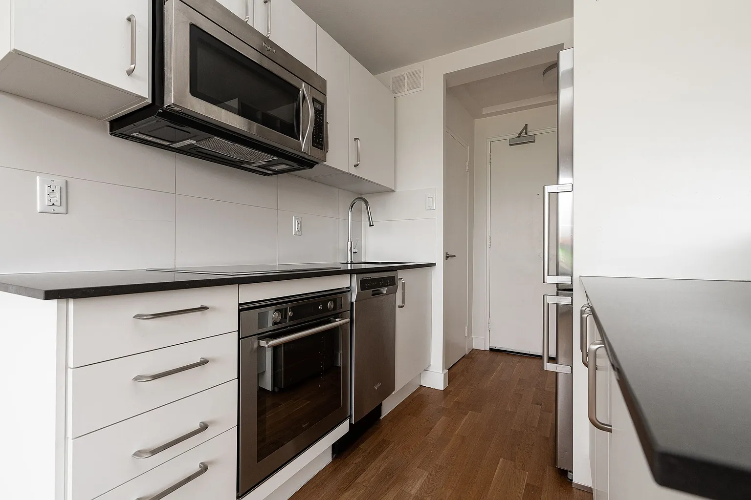 263 Russell Hill Rd #1031293 photo 1